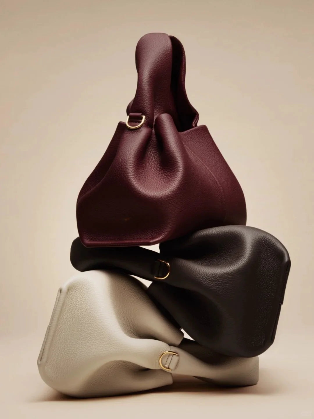 Bolsa Feminina Cloud 2025